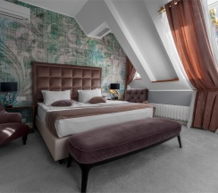 Джуниор  Cюит в Villa Kadashi boutique