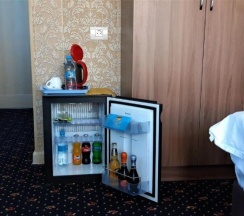 Двухместный номер Standard с балконом двуспальная кровать в Gokai Hotel