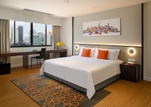 Люкс с 2 комнатами с балконом в Отель PARKROYAL Suites Bangkok