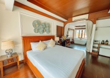 Одноместный люкс Grand с балконом в Pai CherKaew Boutique House