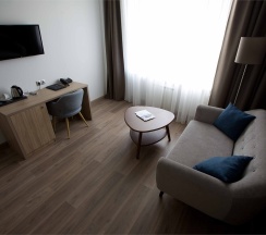 Делюкс в Планета iQ