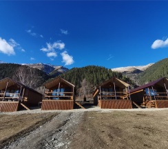 Лодж с вернадной и двухспальной кроватью в Arkhyz family lodge