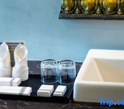 Трёхместный номер Deluxe в Popular Hotel & Spa