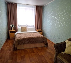 1-комнатные апартаменты студия Г.Чебаркуль, ул.Карпенко, д. 4в, кв.65 (мансарда) в Уютная студия на улице Карпенко 4В