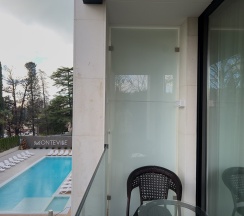 Делюкс в Монтевиль by Adamand Resort
