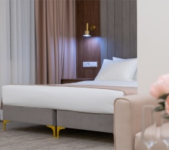 СУПЕРИОР ВЫСОКИЙ ЭТАЖ в Grand Yan Hotel