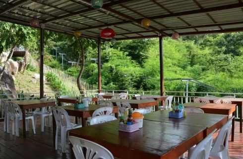 Таиланд, Тон-Сай-Бэй: Гостевой дом Phi Phi Jungle Hill Bungalow