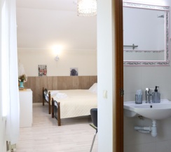 Четырехместный номер в Hoteljet