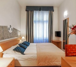 Четырёхместный номер Standard в Hotel Tivoli Prague