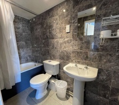 Двухместный номер Standard двуспальная кровать в Somerset Hotel Baker Street London