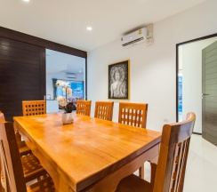 Вилла с 4 комнатами с красивым видом из окна в Отель The Oriental Beach Pearl