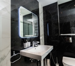 Двухместный люкс двуспальная кровать в Отель Downtown Suites Hotel Yerevan