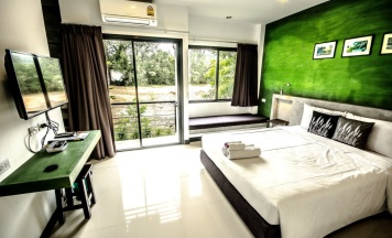 Двухместный номер Superior с видом на сад двуспальная кровать в Ideo Phuket Hotel