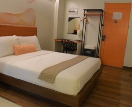 Двухместный номер Superior двуспальная кровать в H Hotels - Metro North Uno