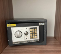 Трехместный номер с 3 односпальными кроватями в Лунный Свет