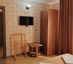 Двухместный номер  без  балкона в Лорис