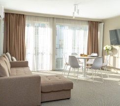 3 комнатный люкс с кухней и балконом в Venezia