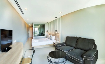 Трёхместная студия в Ratana Patong Beach Hotel by Shanaya
