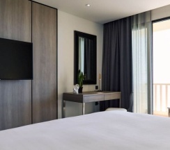 Двухместный номер Paradox Superior двуспальная кровать в Paradox Resort Phuket