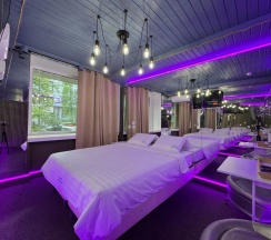 Двухместный номер Стандарт №8 двуспальная кровать в Gipnoz