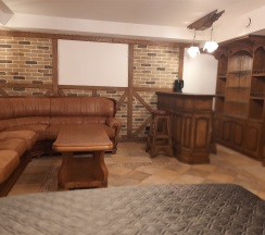 Четырехместный номер в цоколе без окон в Maziiz hotel Zelenogradsk