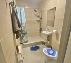 Двухместные апартаменты c 1 комнатой (двуспальная кровать) в Apartment Уютная Студия Смоленский Берег на Первой Линии Днепра