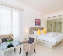Номер Deluxe с видом на сад в The Briza Beach Resort Khaolak