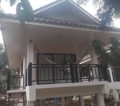 Двухместный номер Standard с балконом двуспальная кровать в Family Huts