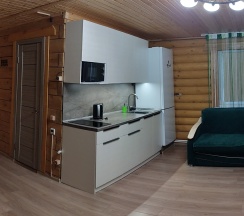 Коттедж с террасой в Пайн Хаус