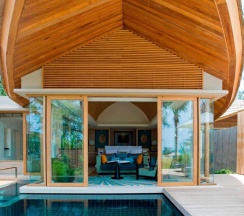Двухместная вилла c 1 комнатой oceanfront двуспальная кровать в Renaissance Phuket Resort & Spa
