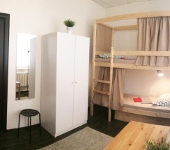 Кровать в 4-местном общем номере в Плюшевый Мишка