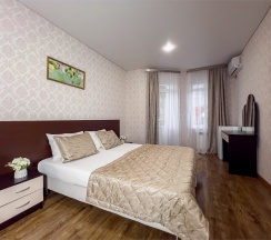 Стандарт с балконом в Каскад by Viva Hotels Group