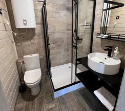 Коттедж улучшенный с 1 двуспальной кроватью в Карлен