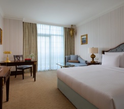 Двухместный номер Deluxe с видом на город двуспальная кровать в Rixos Almaty