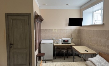 Кровать в 10-местном общем номере в Гольфстрим