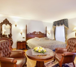 Двухместный номер Standard двуспальная кровать в Hotel U Prince Prague by BHG