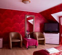 Джуниор сюит  ком.№5 в Золотой Лев