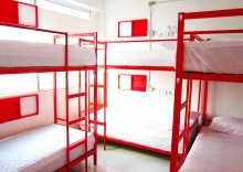 Кровать в общем номере в Jellybean Ezy Hostel Sathorn