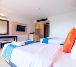 Двухместный номер Superior с частичным видом на море 2 отдельные кровати в Seabreeze Jomtien Resort