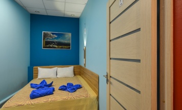 1 номер Двухместный с одной двуспальной кроватью без окна в Red apple