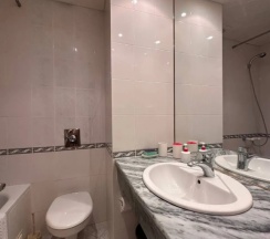 Двухместный номер Standard (2 отдельные кровати) в Holiday