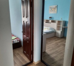 Семейный двухкомнатный с кухней пятиместный в Тифлис