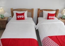 Двухместный номер Superior 2 отдельные кровати в Oyo 75409 Premium The Family Hotel