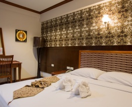 Двухместный номер Deluxe двуспальная кровать в Inn House Hotel