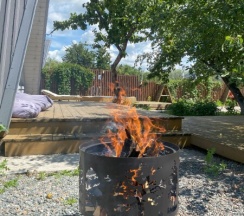 Дом у сосны с горячим уличным бассейном в А-Шалаш