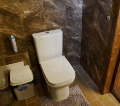 Апартаменты с 3 комнатами с балконом в Салам