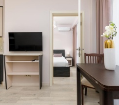 4-местные апартаменты с отдельной спальней (#71, 72, 138) в Geo Apart