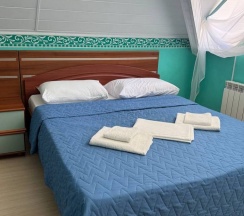 Стандартный трехместный номер в Ямал