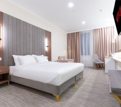 СТАНДАРТ ПЛЮС С ВИДОМ НА ГОРОД ВЫСОКИЙ ЭТАЖ в Grand Yan Hotel