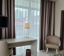 Номер комфорт улучшенный с 1 двуспальной кроватью (с завтраком) в Ac-hotel